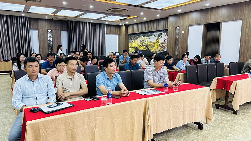 Khai giảng khóa cập nhật kiến thức cho hướng dẫn viên du lịch 57 Khai giảng khóa cập nhật kiến thức cho hướng dẫn viên du lịch