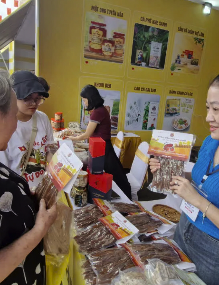 Sức hấp dẫn của văn hóa ẩm thực Quảng Trị tại Triển lãm thành tựu đất nước “80 năm hành trình Độc lập-Tự do-Hạnh phúc”