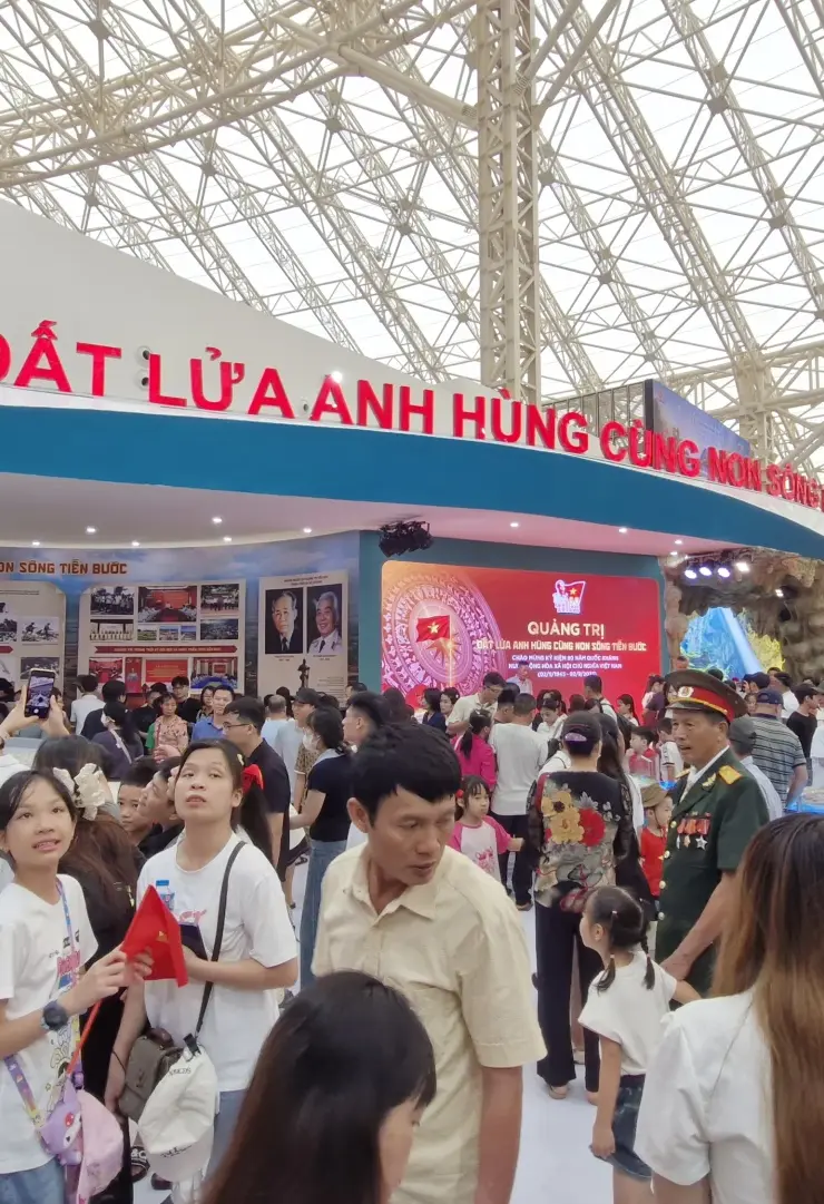 Hơn 4 vạn khách tham quan không gian triển lãm Quảng Trị