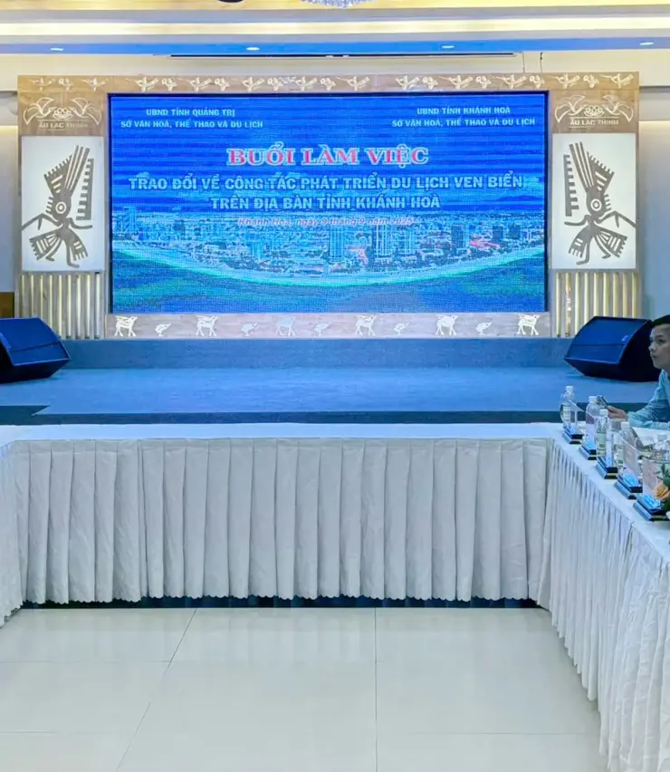 Trang chủ 114 Khảo sát, học tập kinh nghiệm phát triển du lịch biển tại Khánh Hòa