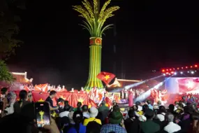 Lời tri ân ‘Dòng sông hoa lửa’