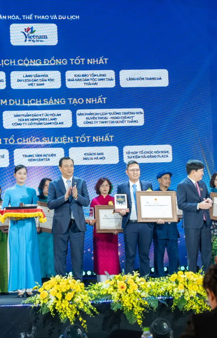 “Đường Trường Sơn huyền thoại-Hang Chỉ Huy” nhận Giải thưởng Du lịch Việt Nam 2025