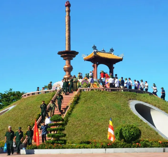 Theo dấu “Mưa đỏ”