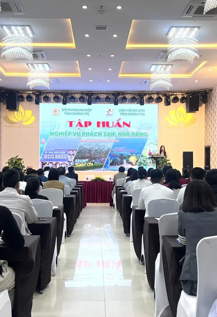 Hơn 100 học viên tham gia tập huấn nghiệp vụ khách sạn, nhà hàng