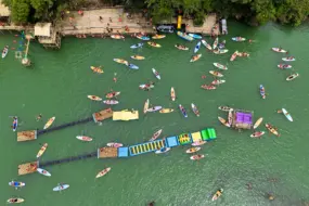 Cảnh sắc mùa xuân ở di sản thiên nhiên thế giới