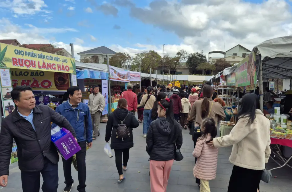 Sẽ tổ chức phố đi bộ và chợ phiên biên giới tại xã Lao Bảo dịp Tết Nguyên đán Bính Ngọ 2026