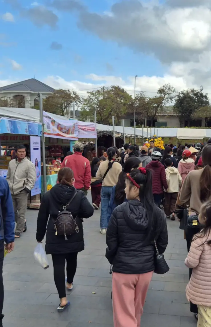 Sẽ tổ chức phố đi bộ và chợ phiên biên giới tại xã Lao Bảo dịp Tết Nguyên đán Bính Ngọ 2026