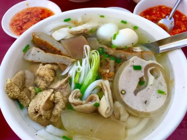 Bánh Canh Lòng Cá Trần Văn Ơn: Địa Chỉ "thánh" Gây Nghiện Ngay Lần Ăn Đầu Tiên Năm 2026 Bánh Canh Lòng Cá Trần Văn Ơn: Địa Chỉ "thánh" Gây Nghiện Ngay Lần Ăn Đầu Tiên Năm 2026