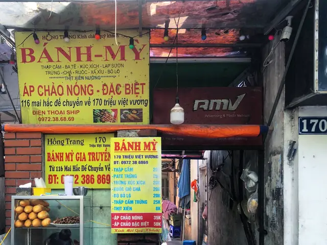 Bánh Mì Chảo Mai Hắc Đế 2026: Món Đường Phố Nổi Bật, Giá Bao Nhiêu Và Nên Ăn Ở Đâu?