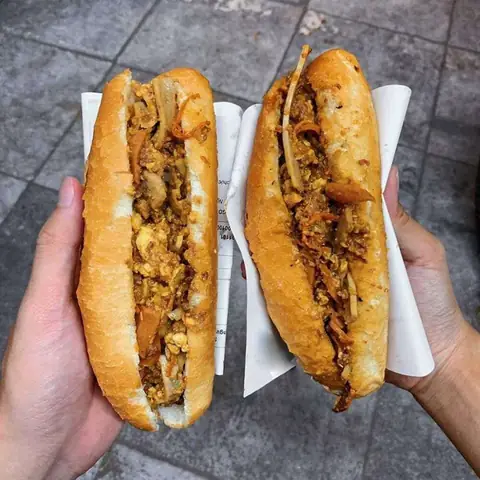 Top 10+ Quán Bánh Mì Hà Nội Quận 10 Ngon, Chuẩn Vị Phố Cổ "chữa Cháy" Cơn Thèm Năm 2026