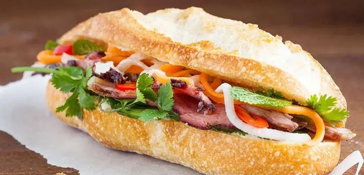 Top 10+ Quán Bánh Mì Hà Nội Quận 10 Ngon, Chuẩn Vị Phố Cổ "chữa Cháy" Cơn Thèm Năm 2026