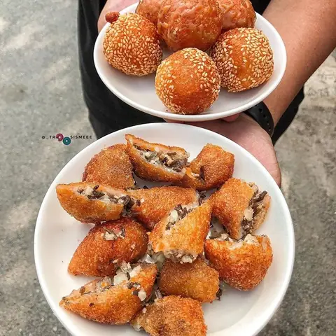 Bánh Rán Mặn Lý Quốc Sư 2026: Địa Chỉ "thánh" Giữ Hương Vị Truyền Thống, Giá Cả, Review Chi Tiết Và Bí Quyết Ăn Ngon Nhất