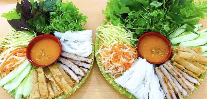 Bánh Tráng Cuốn Thịt Heo Nha Trang 2026: Bí Quyết Chọn Quán Ngon, Giá Cả Mới Nhất & Cách Cuốn "chuẩn Vị" Tại Nhà