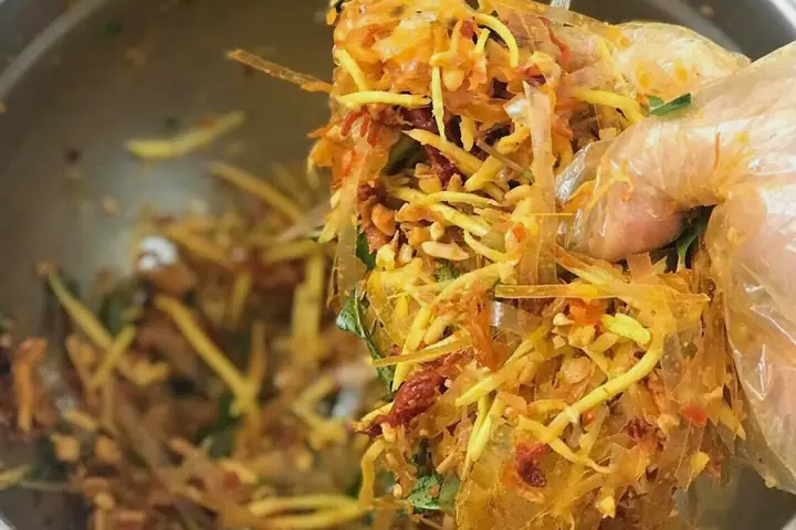 Bánh Tráng Trộn Hải Phòng Tại Đà Nẵng 2026: Địa Chỉ "chuẩn Vị" Biển, Top Quán Ngon, Giá Cập Nhật Và Bí Quyết Chọn Mua Không Hối Hận