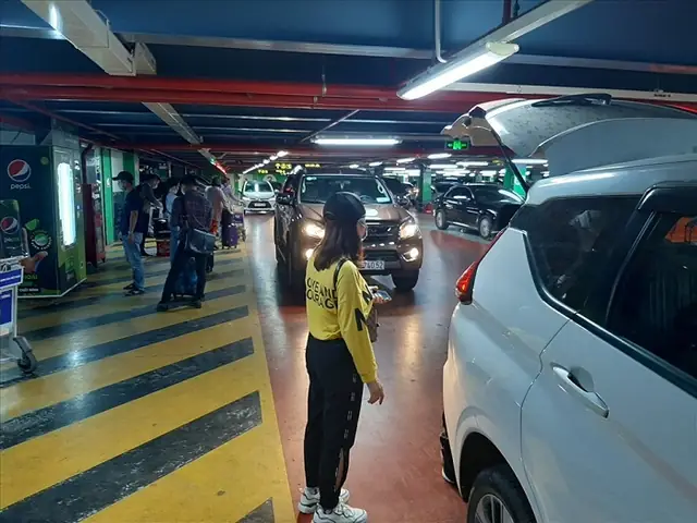 Bến Xe Gần Sân Bay Tân Sơn Nhất 2026: Hướng Dẫn Chi Tiết Tuyến Xe, Giá Vé, Cách Di Chuyển Tiện Lợi Nhất