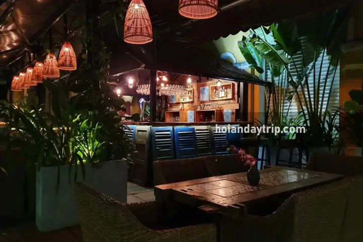 Top 15+ Quán Bar Hoi An Old Town Tốt Nhất Năm 2026: Review Chi Tiết, Giá Cả & Gợi Ý "nên Mua" Cho Du Khách