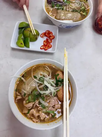 Top 10+ Quán Bún Bò Huế Ngon Nhất TP.HCM 2026: Đánh Giá Chi Tiết, Giá Cả & Kinh Nghiệm Chọn Quán "chuẩn Vị" Huế Top 10+ Quán Bún Bò Huế Ngon Nhất TP.HCM 2026: Đánh Giá Chi Tiết, Giá Cả & Kinh Nghiệm Chọn Quán "chuẩn Vị" Huế