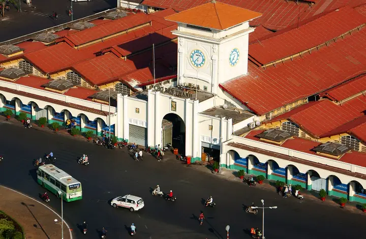 Top 15+ Quán Ăn Ngon Gần Chợ Bến Thành 2026: Bí Mật Ẩm Thực Đường Phố Sài Gòn Đã Cập Nhật Mới Nhất
