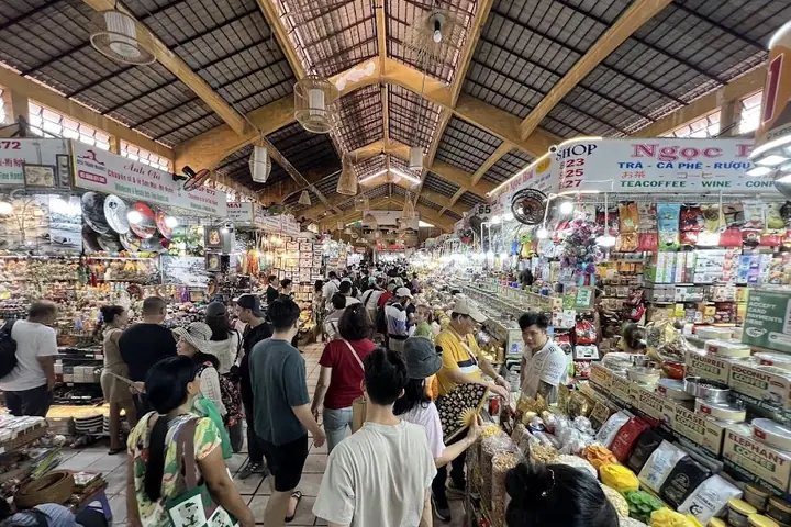 Top 15+ Quán Ăn Ngon Gần Chợ Bến Thành 2026: Bí Mật Ẩm Thực Đường Phố Sài Gòn Đã Cập Nhật Mới Nhất