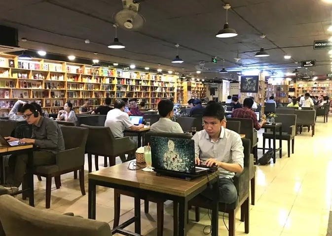 Biblio Cafe Sách Tôn Thất Tùng: Không Gian Văn Hóa Đặc Sắc Giữa Trái Tim Sài Gòn Năm 2026