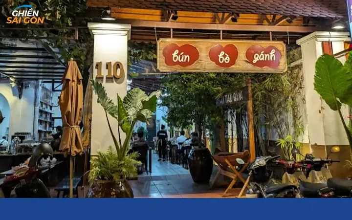 Top 10 Quán Bún Bò Gánh Ngon, Sành Ăn, Giá Hời Tại TP.HCM Năm 2026: Địa Chỉ "chuẩn Vị Huế" Không Thể Bỏ Lỡ Top 10 Quán Bún Bò Gánh Ngon, Sành Ăn, Giá Hời Tại TP.HCM Năm 2026: Địa Chỉ "chuẩn Vị Huế" Không Thể Bỏ Lỡ