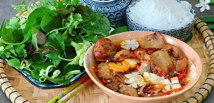 Top 10+ Quán Bún Chả Hà Nội Ngon, Chuẩn Vị Ở Huế Mới Nhất 2026: Địa Chỉ "chữa Lành" Cơn Thèm Đô Hội