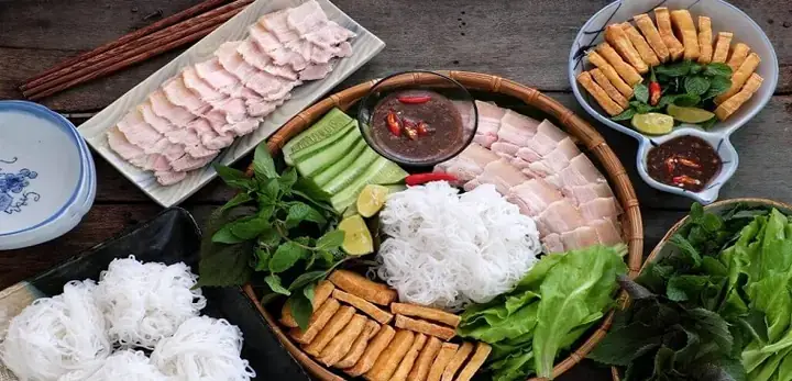 Bún Đậu Mắm Tôm Lộc Vừng: Hành Trình Của Một "quốc Hồn" Ăn Vặt Từ Phố Cổ Ra Tầm Quốc Tế Năm 2026 Bún Đậu Mắm Tôm Lộc Vừng: Hành Trình Của Một "quốc Hồn" Ăn Vặt Từ Phố Cổ Ra Tầm Quốc Tế Năm 2026