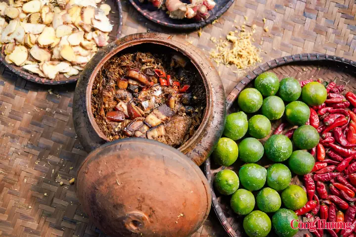 Cá Kho Làng Vũ Đại Hoàng Thơ 2026: Hương Vị Truyền Thống, Quy Trình Chuẩn Xứ, Giá Cả & Địa Chỉ Mua Uy Tín Nhất Hiện Nay