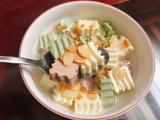 Top 15+ Món Chè Hot Nhất Năm 2026: Xu Hướng "chill" Giải Khát, "sống Ảo" Cực Chất Mà Bạn Không Thể Bỏ Lỡ