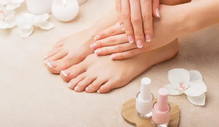 Bí Quyết Chăm Sóc Bàn Chân Đẹp, Mịn Màng Tại Nhà Chuẩn Spa Năm 2026