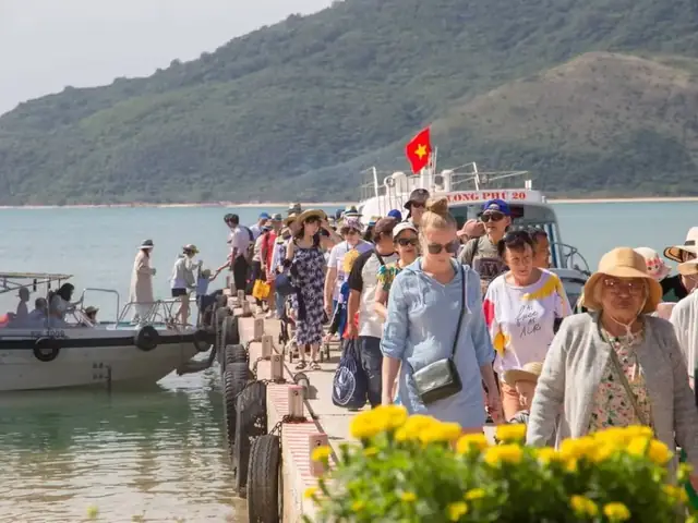 Hướng Dẫn Chi Tiết Cách Đi Đảo Hoa Lan Nha Trang (hòn Nói) Năm 2026: Lịch Trình, Giá Vé, Mẹo Du Lịch Tiết Kiệm Và Trải Nghiệm "sống Ảo" Đỉnh Cao