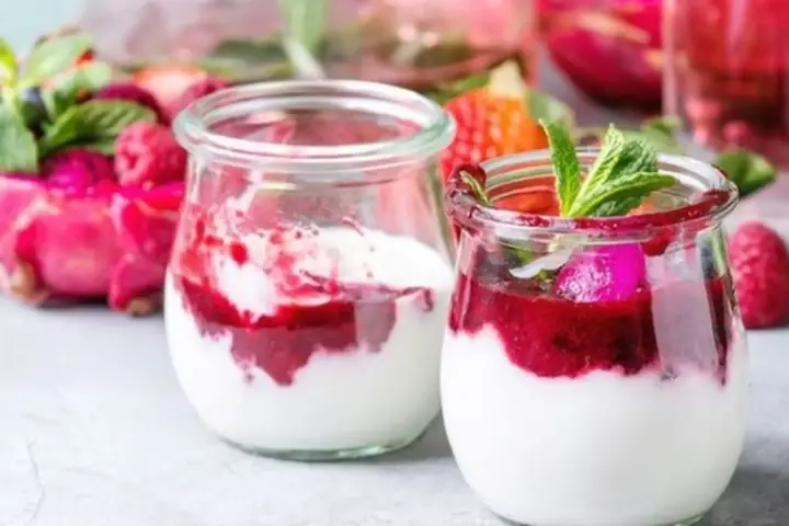 Cách Làm Sữa Chua Thanh Long Tại Nhà Chuẩn Vị Cửa Hàng: Bí Quyết Mịn Màng, Tự Nhiên, Không Chiết Đặc Cực Dễ Thành Công Năm 2026 Cách Làm Sữa Chua Thanh Long Tại Nhà Chuẩn Vị Cửa Hàng: Bí Quyết Mịn Màng, Tự Nhiên, Không Chiết Đặc Cực Dễ Thành Công Năm 2026