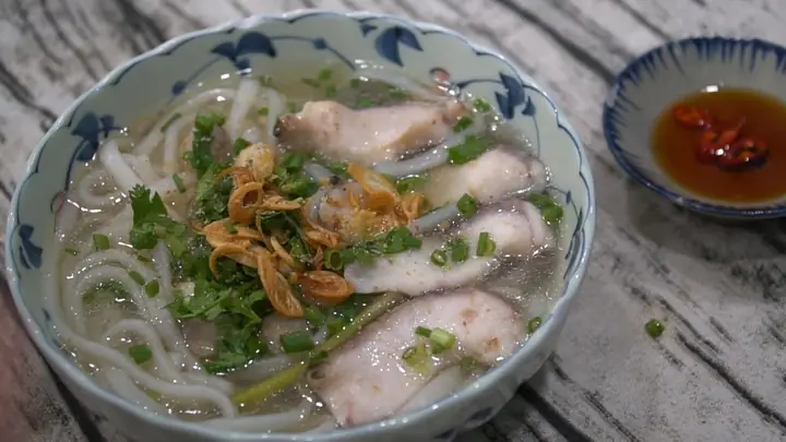 Cách Nấu Bánh Canh Hà Tĩnh Chuẩn Vị Quê Nhà: Bí Quyết Nước Dùng Trong Vắt, Sợi Dẻo Ngon "chân Ái" Nhất Năm 2026