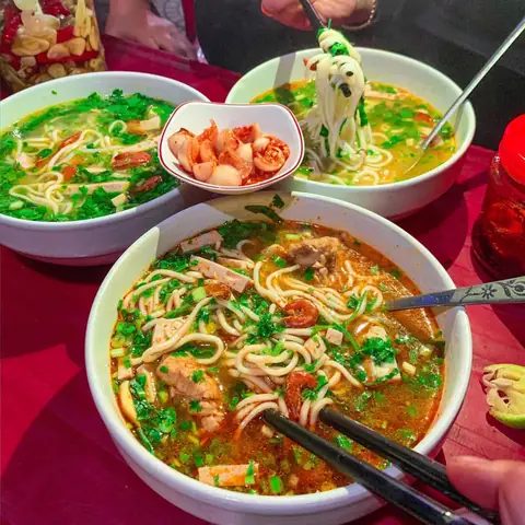 Cách Nấu Bánh Canh Hà Tĩnh Chuẩn Vị Quê Nhà: Bí Quyết Nước Dùng Trong Vắt, Sợi Dẻo Ngon "chân Ái" Nhất Năm 2026
