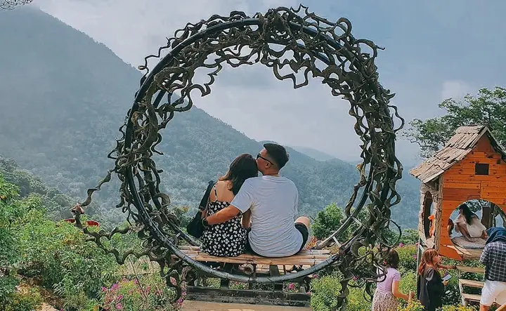 Top 15+ Địa Điểm Du Lịch Cho Cặp Đôi Nên Đi Năm 2026: Gợi Ý Chi Tiết Theo Mỗi Sở Thích Và Ngân Sách