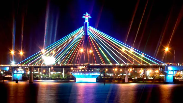 Cầu Quay Sông Hàn Đà Nẵng 2026: Lịch Mở Cửa Mới Nhất, Hướng Dẫn Du Lịch Chi Tiết & Những Trải Nghiệm "check-in" Không Thể Bỏ Lỡ