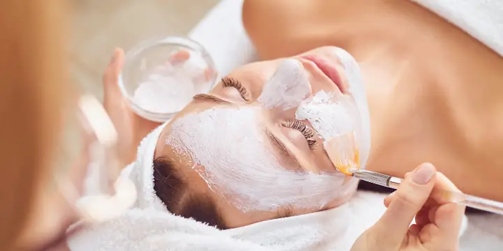 Chăm Sóc Da Mụn Tại Spa Năm 2026: Xu Hướng Mới, Công Nghệ Đỉnh Cao & Bí Quyết Chọn Địa Chỉ Uy Tín Không Lo Tái Phát