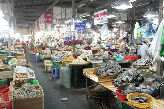 Top 7 Chợ Đầu Mối Hải Sản TPHCM 2026: Giá Tốt, Tươi Sống, Uy Tín – Review Chi Tiết Địa Chỉ, Giờ Mở Cửa, Kinh Nghiệm Mua Sắm "chuẩn Không Cần Chỉnh"