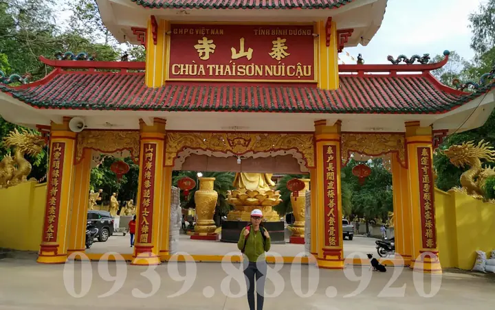 Chùa Thái Sơn Núi Cậu Tây Ninh: Hành Trình Tâm Linh Đỉnh Cao Năm 2026 – Lịch Sử, Kiến Trúc, Hướng Dẫn Đi Lại Chi Tiết Nhất Chùa Thái Sơn Núi Cậu Tây Ninh: Hành Trình Tâm Linh Đỉnh Cao Năm 2026 – Lịch Sử, Kiến Trúc, Hướng Dẫn Đi Lại Chi Tiết Nhất