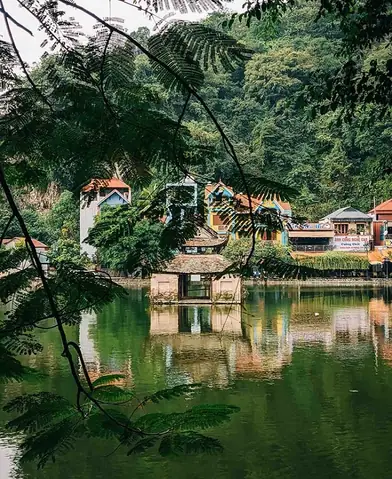 Chùa Thầy Cách Hà Nội Bao Nhiêu Km? Hướng Dẫn Chi Tiết Đường Đi, Xe Đi Lại Và Kinh Nghiệm Du Lịch 2026