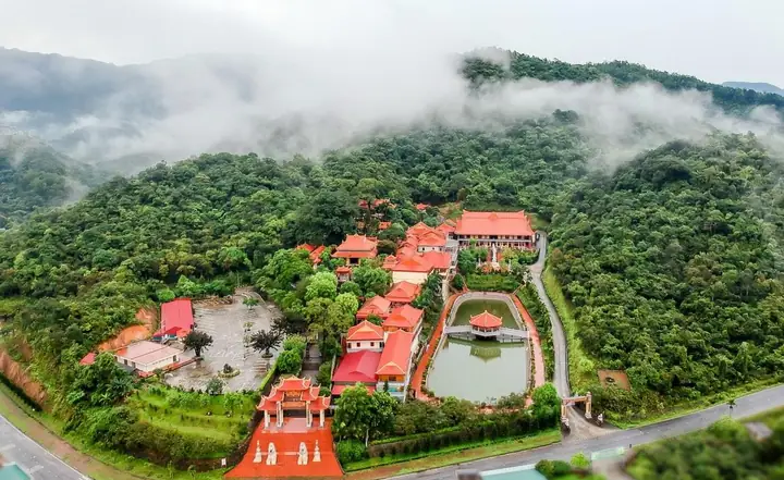 Chùa Trình Yên Tử Quảng Ninh: Hướng Dẫn Du Lịch Tâm Linh Toàn Diện Nhất Năm 2026