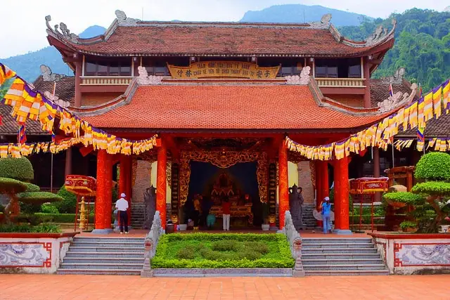 Chùa Yên Tử Thuộc Tỉnh Nào? Toàn Bộ Thông Tin Du Lịch, Lịch Sử Và Hướng Dẫn Đi Lại Chi Tiết Nhất Năm 2026