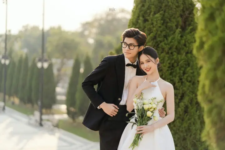 Top 10+ Địa Điểm Chụp Ảnh Cưới Ngoại Cảnh Hà Nội Đẹp Nhất 2026: Xu Hướng, Giá Cả & Kinh Nghiệm "sống Ảo" Chuẩn Không Cần Chỉnh