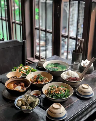 Top 15+ Quán Cơm Ngon Phố Cổ Hà Nội 2026: Bí Mật Vị Già Truyền Thống Giữa Lòng Thủ Đô Top 15+ Quán Cơm Ngon Phố Cổ Hà Nội 2026: Bí Mật Vị Già Truyền Thống Giữa Lòng Thủ Đô