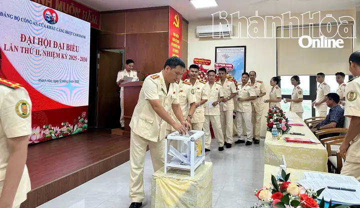 Danh Sách Cửa Khẩu Hàng Không Quốc Tế Việt Nam 2026: Cập Nhật Mới Nhất Về Sân Bay, Thủ Tục Và Xu Hướng Du Lịch