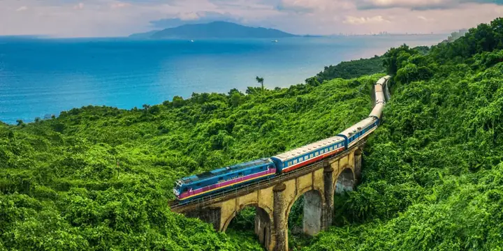 Đà Nẵng Cách Nghệ An Bao Nhiêu Km? Chi Tiết Khoảng Cách, Lộ Trình & Kinh Nghiệm Di Chuyển Mới Nhất 2026