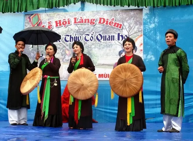 Dân Ca Quan Họ Ở Đâu? Hành Trình Tìm Tòi Gốc Rễ, Không Gian Biểu Diễn Và Hướng Dẫn Trải Nghiệm Trọn Vẹn Năm 2026