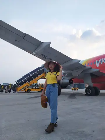 Hướng Dẫn Đi Đà Lạt Bằng Máy Bay Năm 2026: Vé Rẻ, Sân Bay, Di Chuyển & Mẹo Tiết Kiệm Toàn Diện