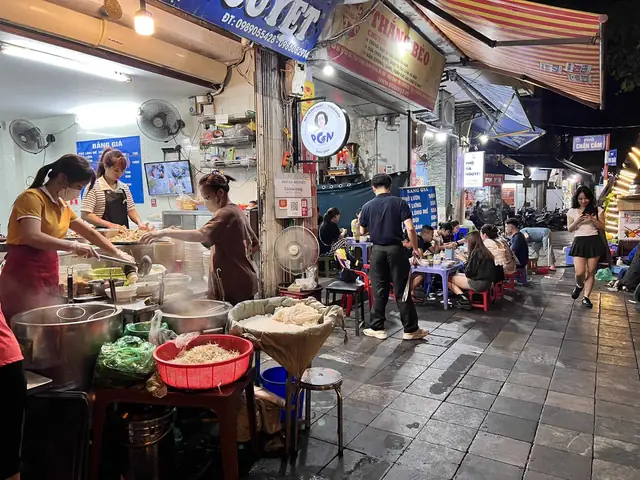 Top 30+ Địa Chỉ Ăn Đêm Hà Nội 2026: Gợi Ý Quán Ngon, Giá Tốt, Mở Đêm Muộn Cho Dân "night Owl" Top 30+ Địa Chỉ Ăn Đêm Hà Nội 2026: Gợi Ý Quán Ngon, Giá Tốt, Mở Đêm Muộn Cho Dân "night Owl"