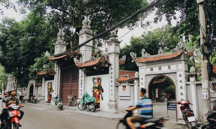 Chùa Hà Cầu Giấy Hà Nội: Địa Chỉ Chính Xác, Lịch Sử, Kiến Trúc Độc Đáo Và Hướng Dẫn Du Lịch Tự Túc Chi Tiết Nhất Năm 2026